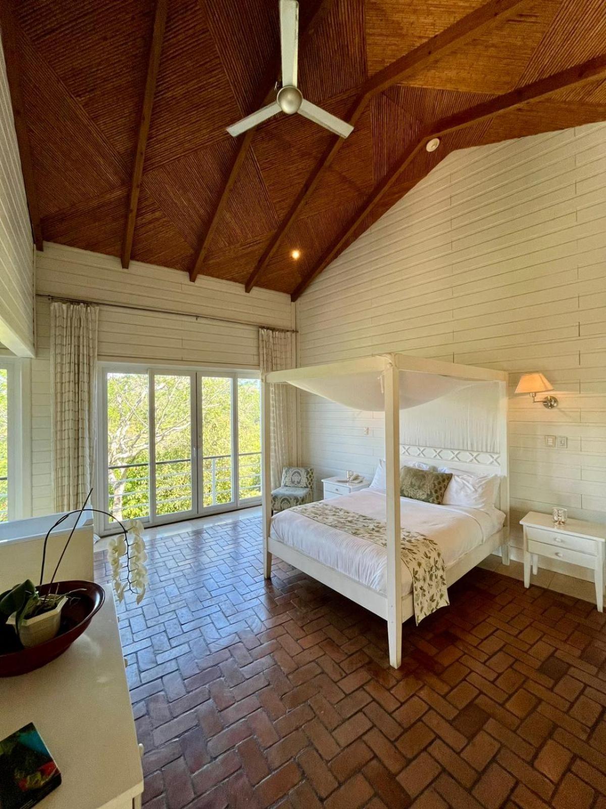 Отель Asclepios Wellness & Healing Retreat Carrillos Экстерьер фото
