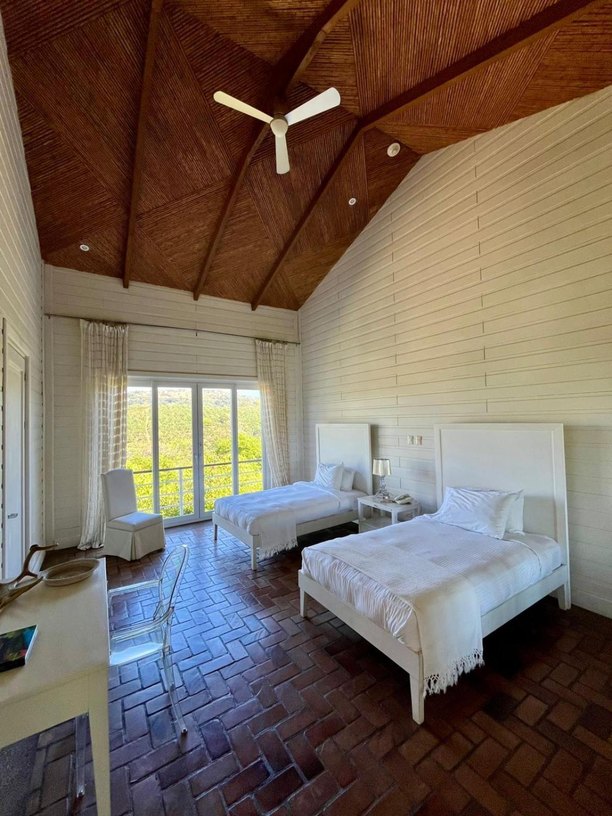 Отель Asclepios Wellness & Healing Retreat Carrillos Экстерьер фото