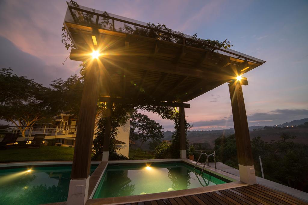 Отель Asclepios Wellness & Healing Retreat Carrillos Экстерьер фото